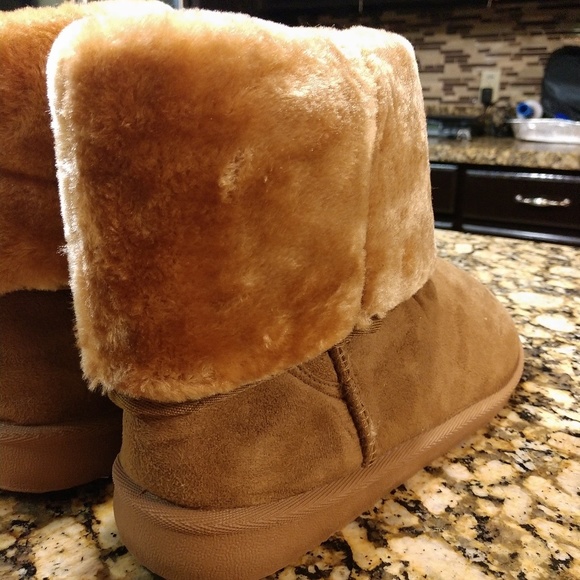 Fur Boots - Picture 8 of 8